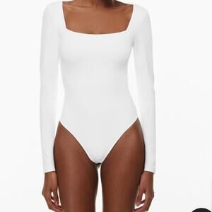 Aritzia Babaton Square Neck Long Sleeve Bodysuit White Size S